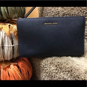 Michael Kors navy blue purse